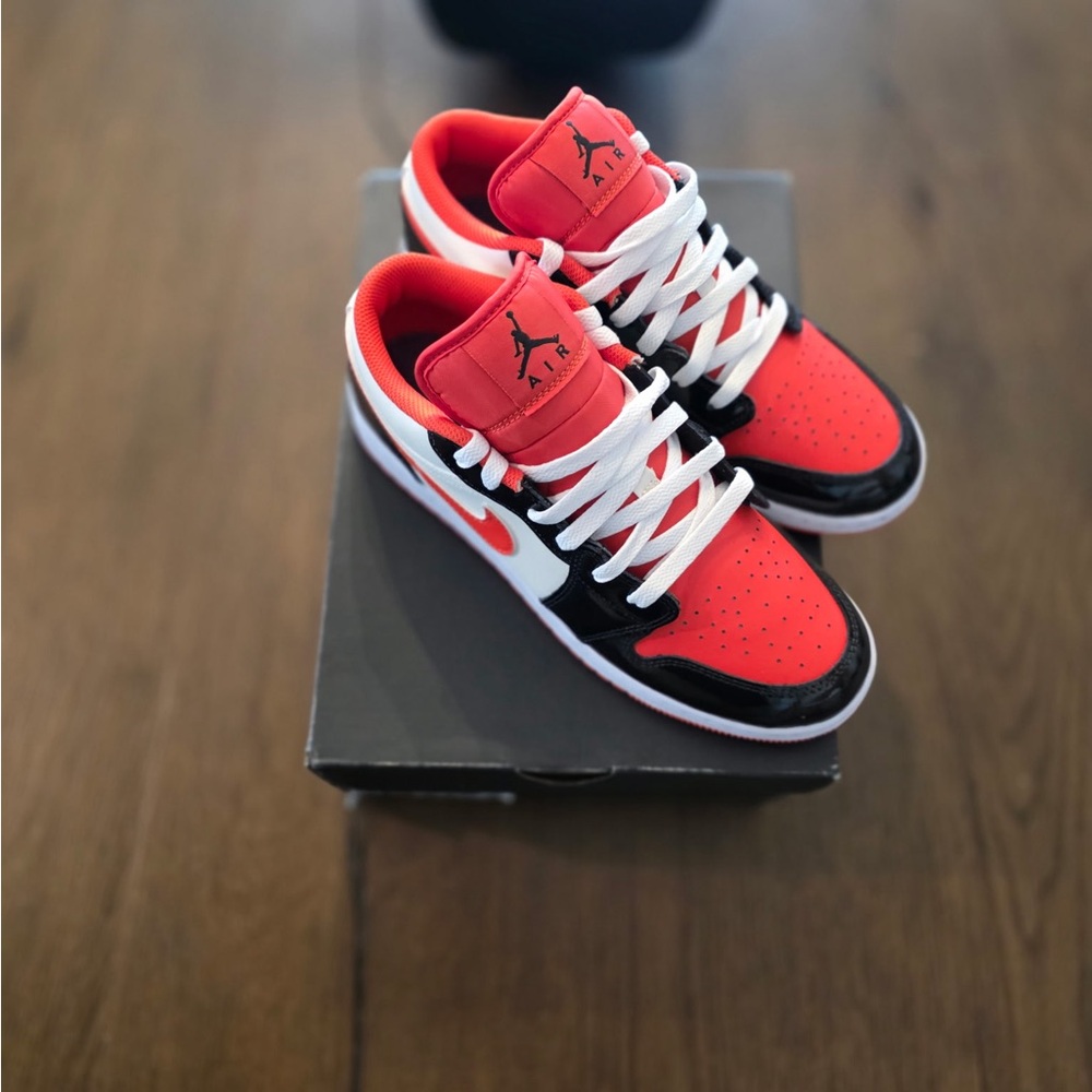 Jordan 1 Low GS TEAM orange Red and Black High-Top Sneakers